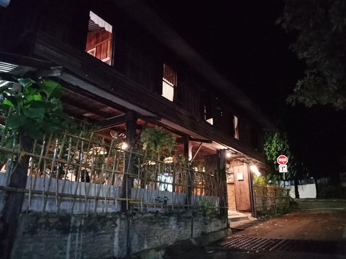 Iamwarin Mini Hostel Warin Chamrap Exterior photo